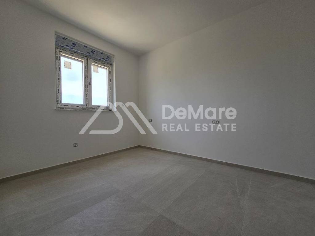 Apartman na moru, Prodaja, Privlaka, Privlaka