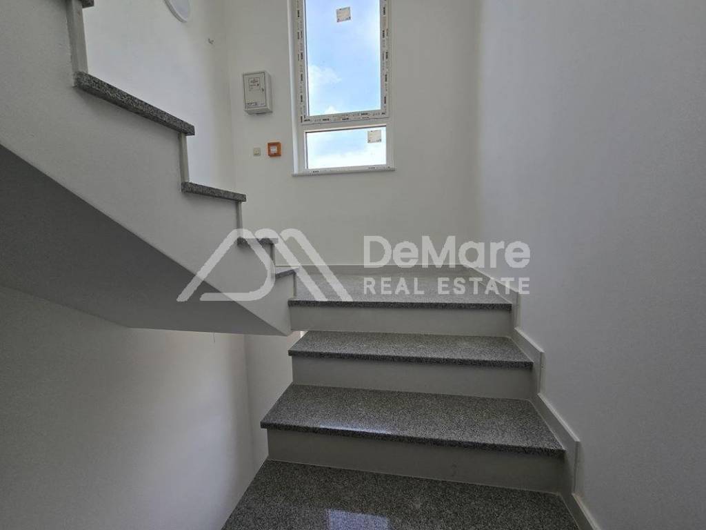 Apartman na moru, Prodaja, Privlaka, Privlaka