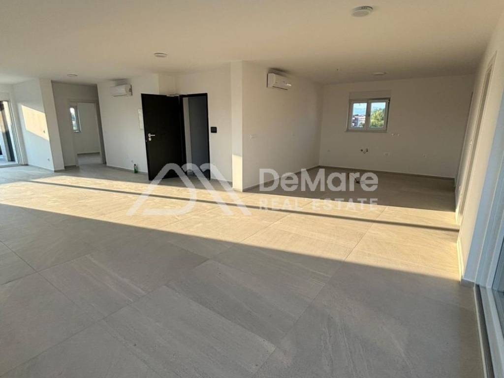 Apartman na moru, Prodaja, Privlaka, Privlaka