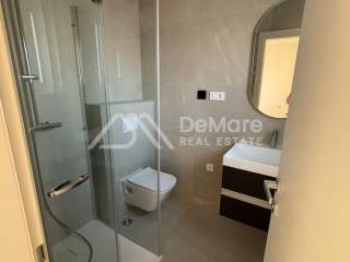 Apartman na moru, Prodaja, Privlaka, Privlaka