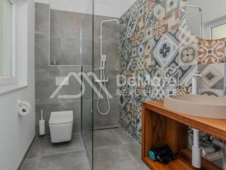 Kuca u nizu, Prodaja, Nin, Zaton