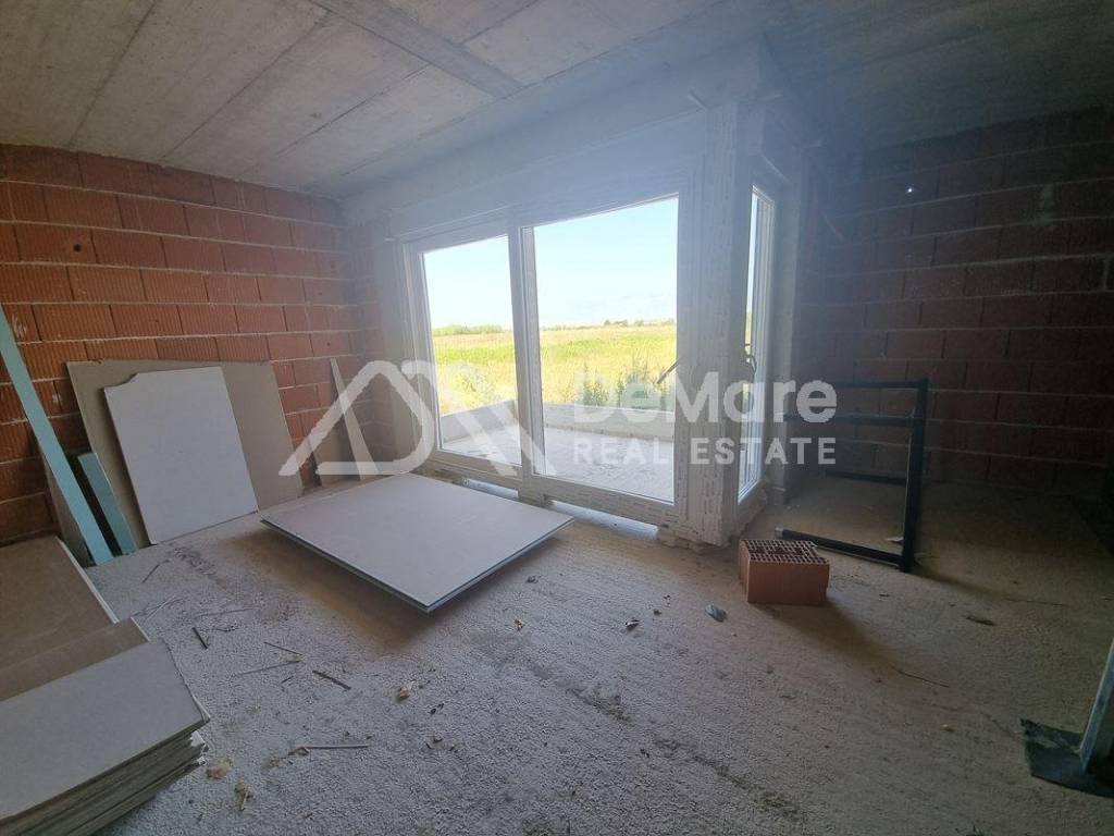 Apartman na moru, Prodaja, Privlaka, Privlaka