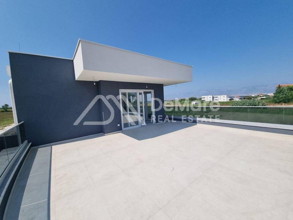 Apartman na moru, Prodaja, Privlaka, Privlaka