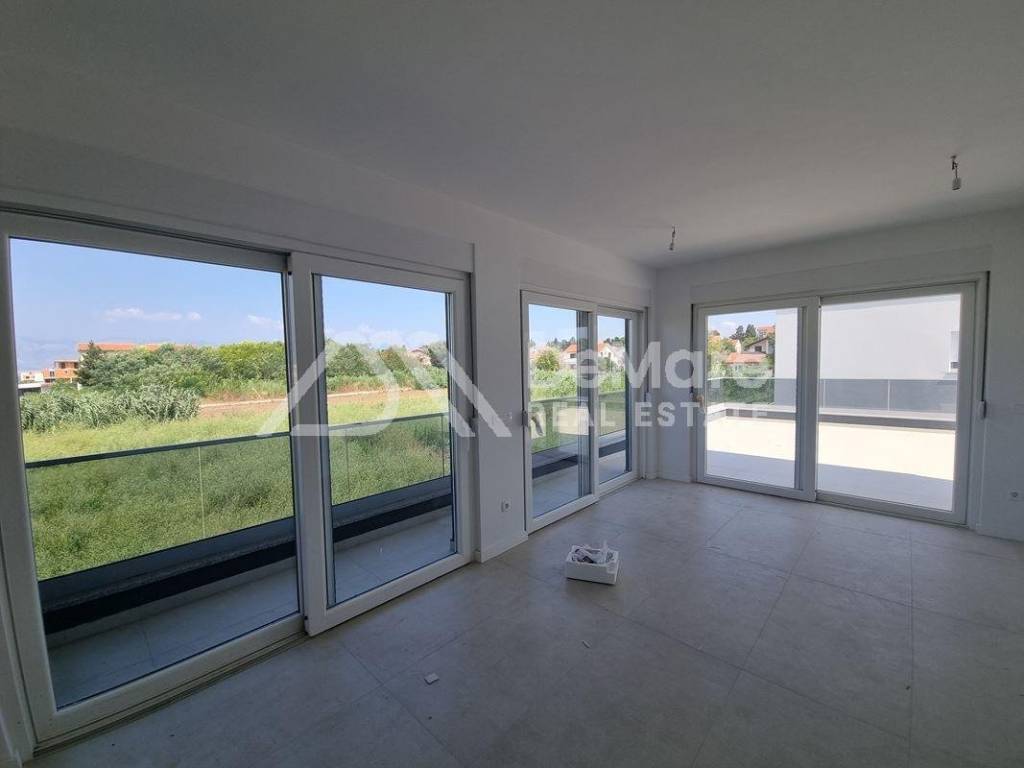 Apartman na moru, Prodaja, Privlaka, Privlaka