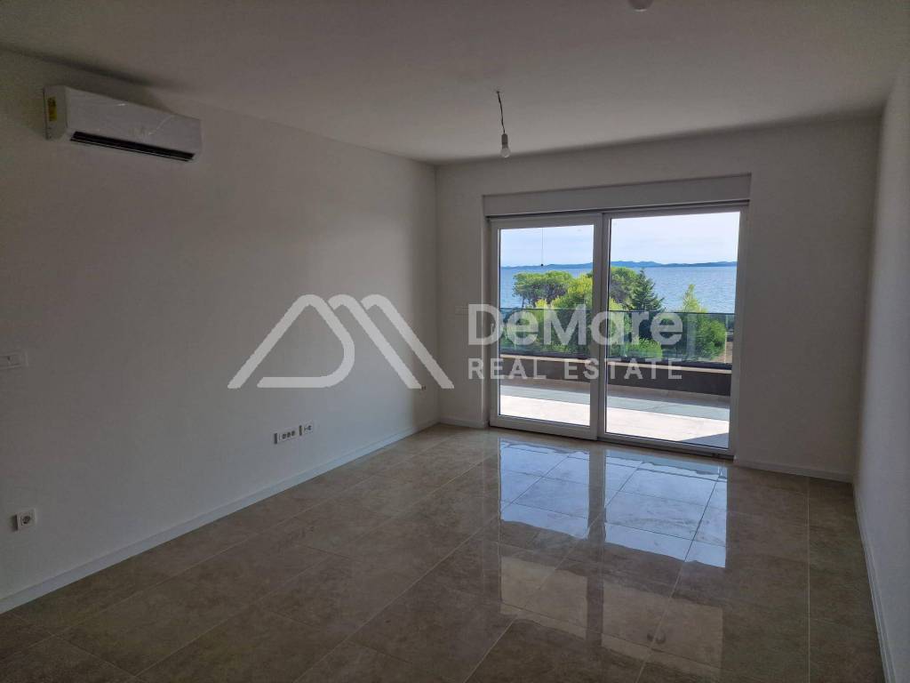 Luksuzni apartman, Prodaja, Privlaka, Privlaka
