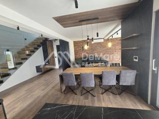 Luksuzna vila, Prodaja, Privlaka, Privlaka