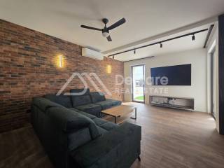 Luksuzna vila, Prodaja, Privlaka, Privlaka