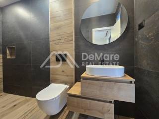 Luksuzna vila, Prodaja, Privlaka, Privlaka