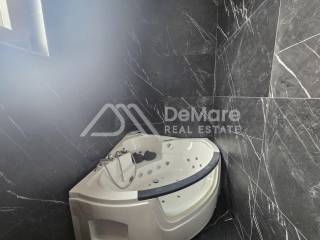 Luksuzna vila, Prodaja, Privlaka, Privlaka