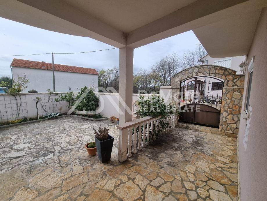 Samostojeca kuca, Prodaja, Polaca, Polaca