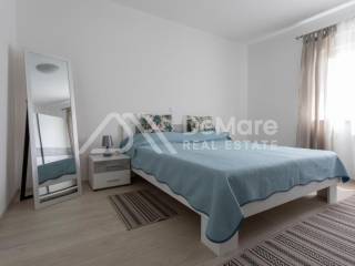 Apartman na moru, Prodaja, Nin, Zaton