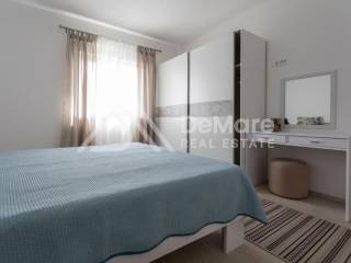 Apartman na moru, Prodaja, Nin, Zaton