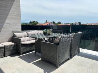 Apartman na moru, Prodaja, Privlaka, Privlaka