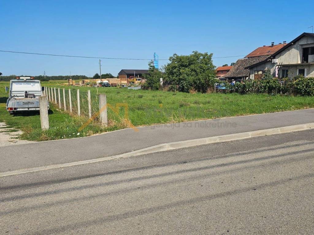 Gradjevinsko stambeno zemljiste, Prodaja, Dugo Selo - Okolica, Mala Ostrna