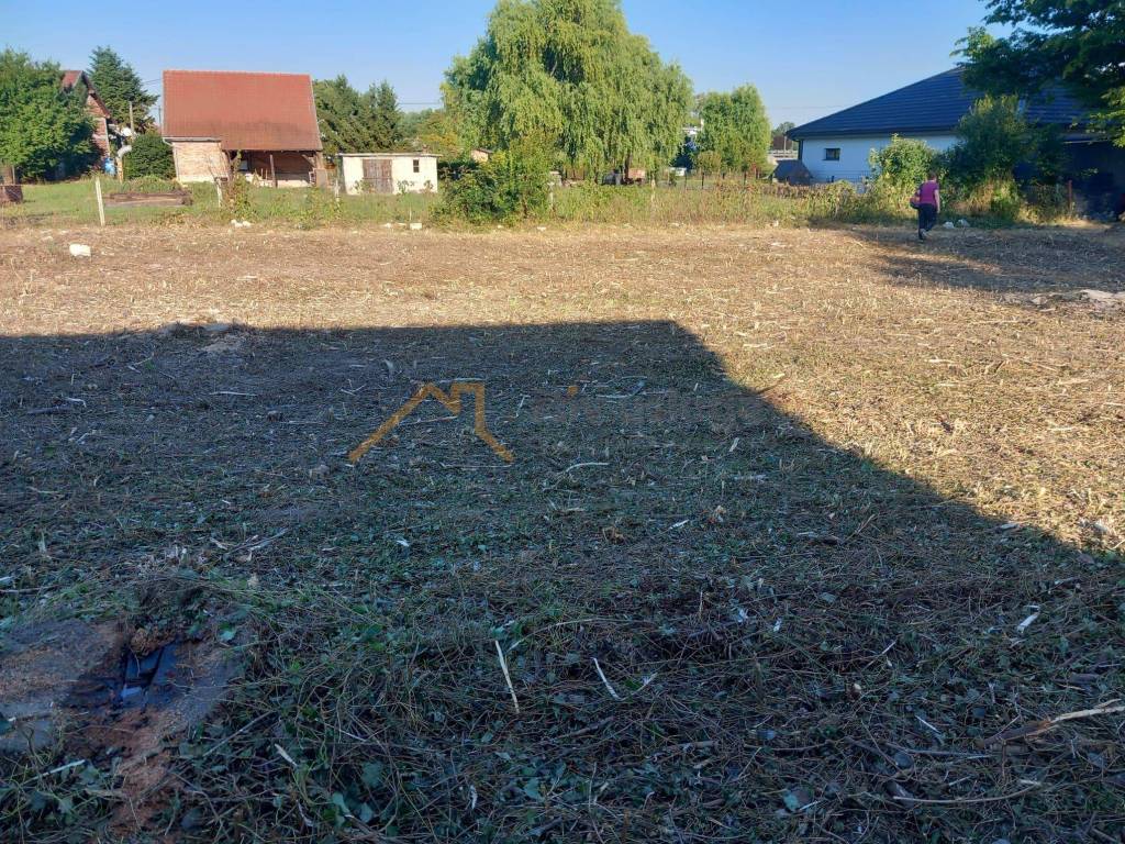 Gradjevinsko stambeno zemljiste, Prodaja, Ivanic-grad, Centar