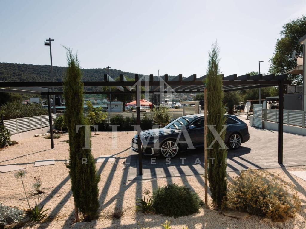 Luksuzna vila, Prodaja, Sibenik - Okolica, Bilice