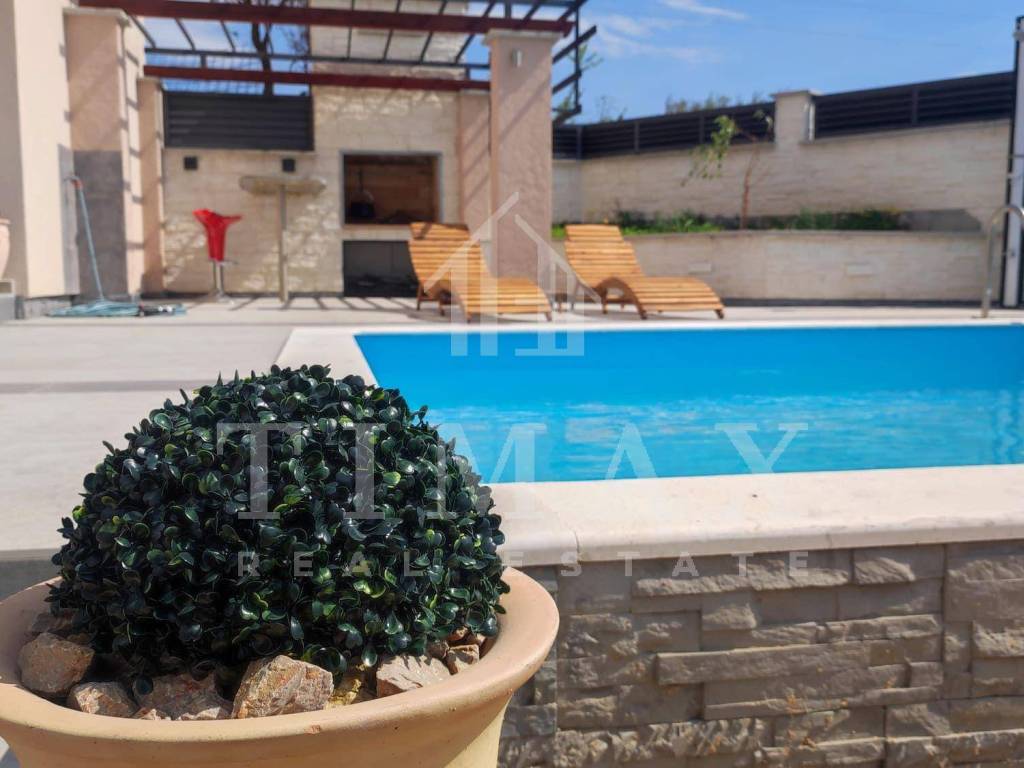 Kuca na moru, Prodaja, Jasenice, Rovanjska