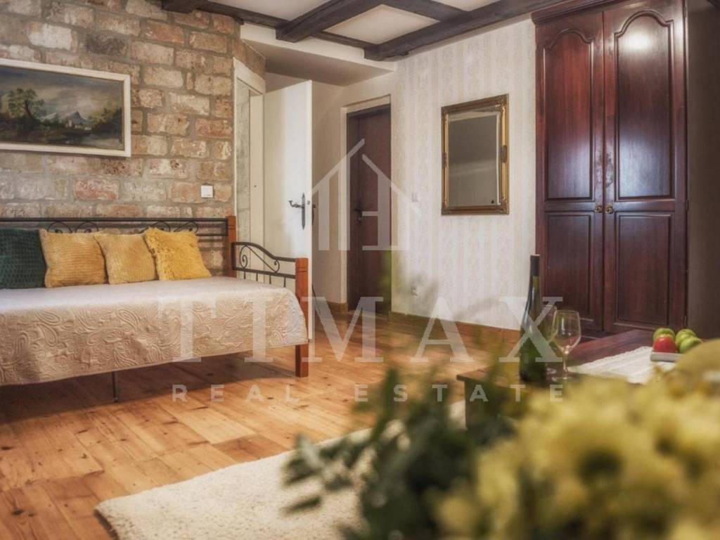 Stambeno poslovni objekt, Prodaja, Knezevi vinogradi, Karanac