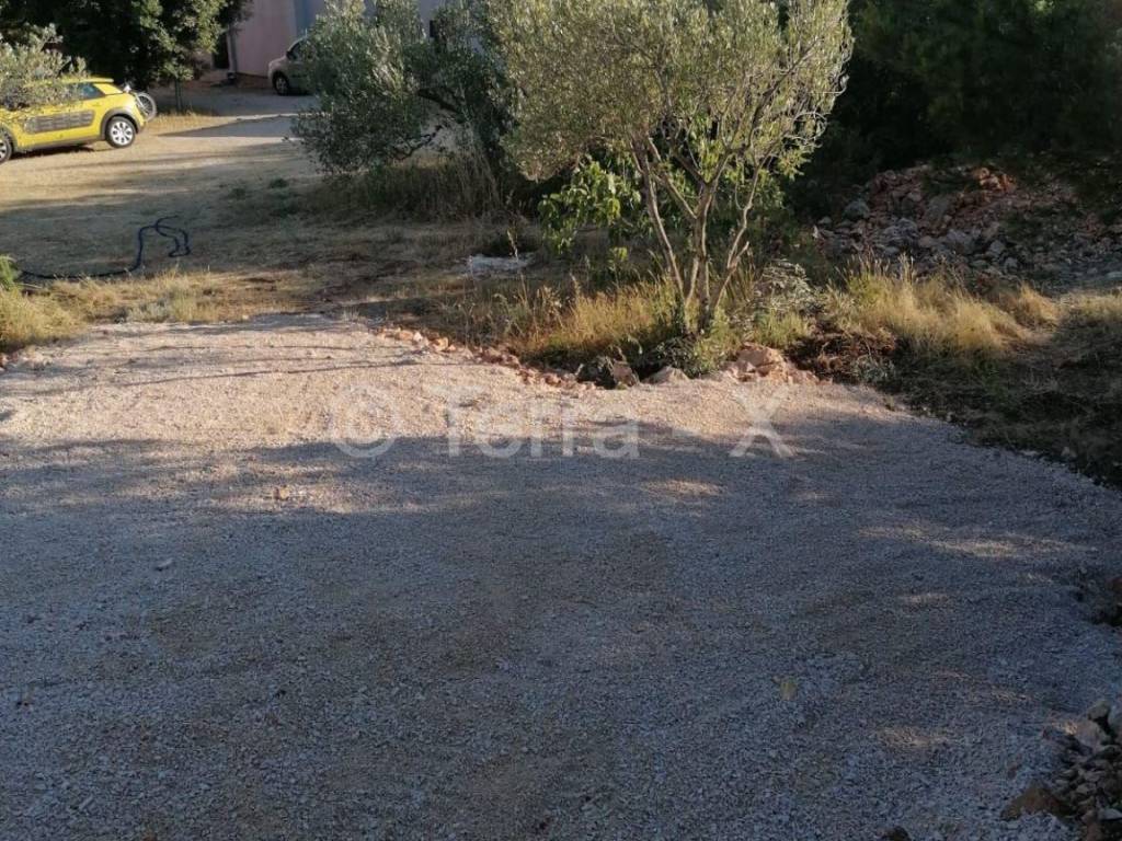 Gradjevinsko M1, Prodaja, Tisno, Jezera