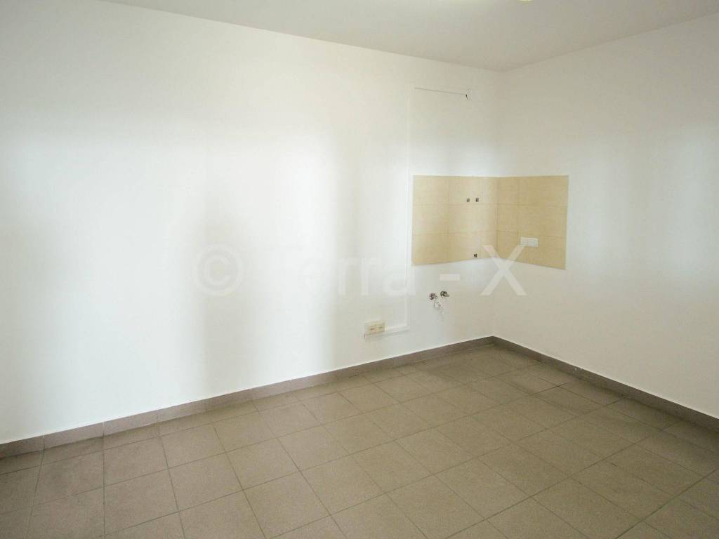 Hala, Zakup, Sveta Nedelja, Oresje