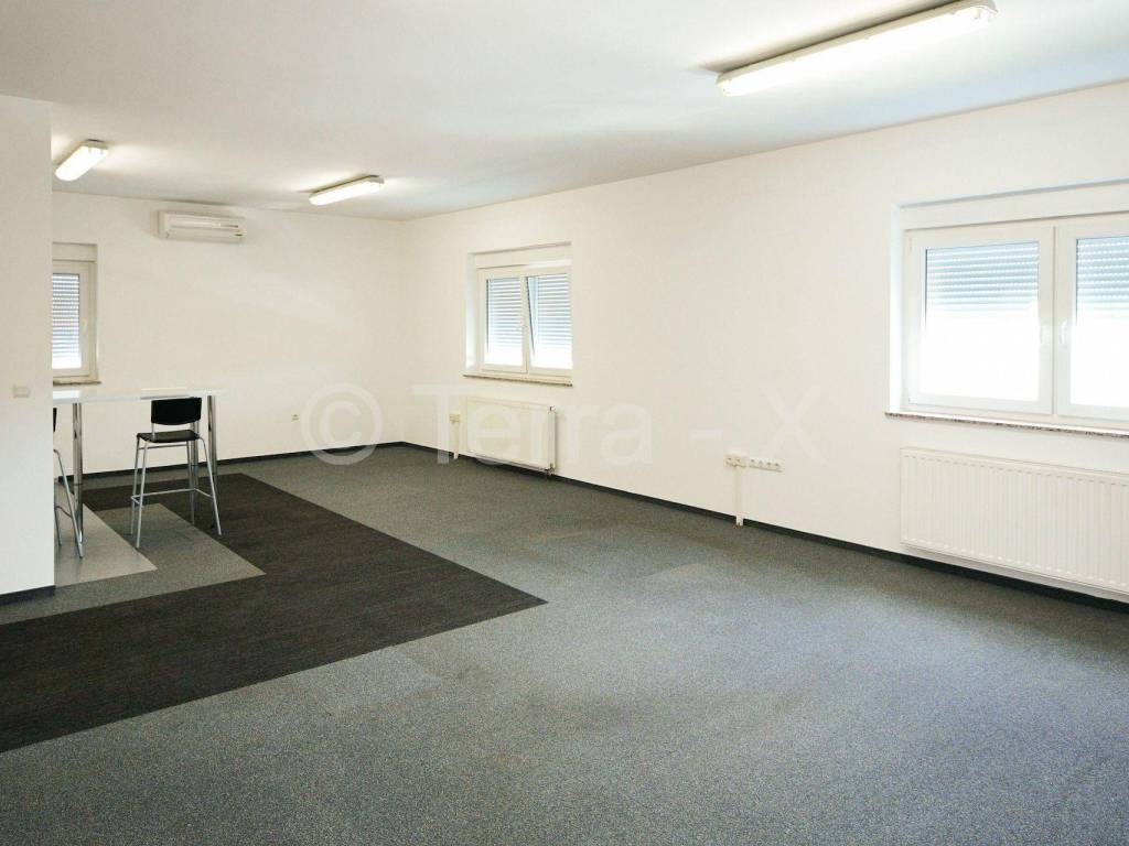 Hala, Zakup, Sveta Nedelja, Oresje