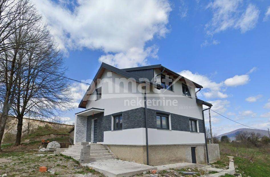 Obiteljska kuca, Prodaja, Plaski, Plaski