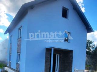 Obiteljska kuca, Prodaja, Plaski, Plaski