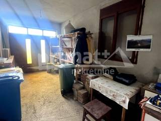 Obiteljska kuca, Prodaja, Plaski, Plaski