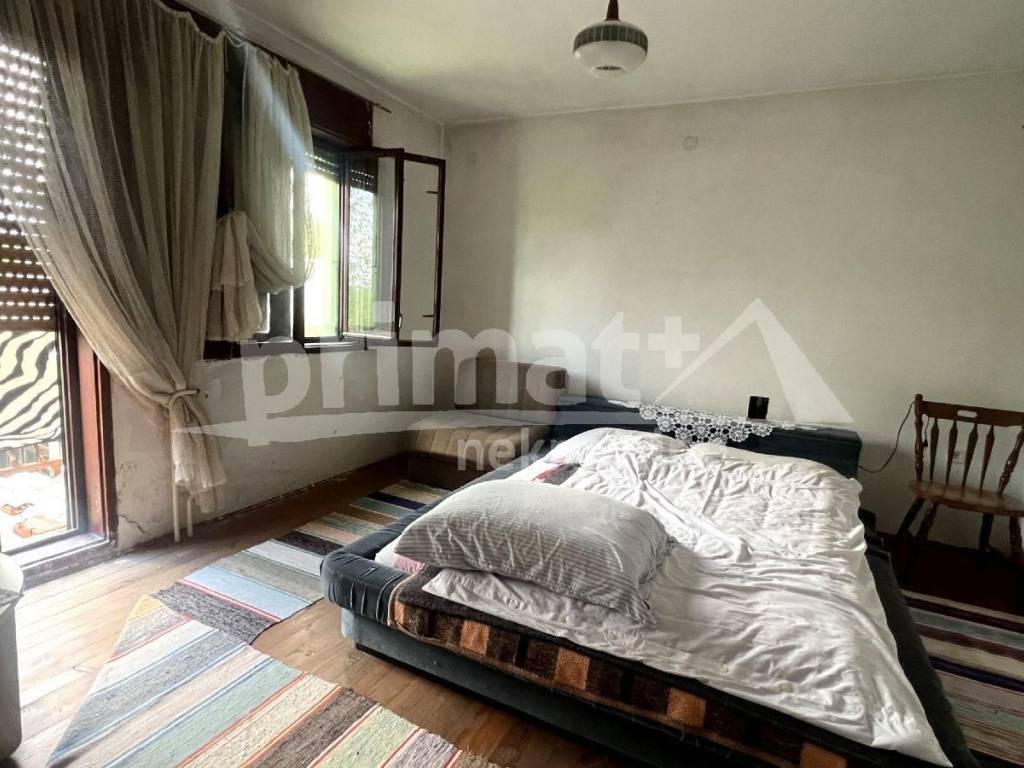 Obiteljska kuca, Prodaja, Plaski, Plaski