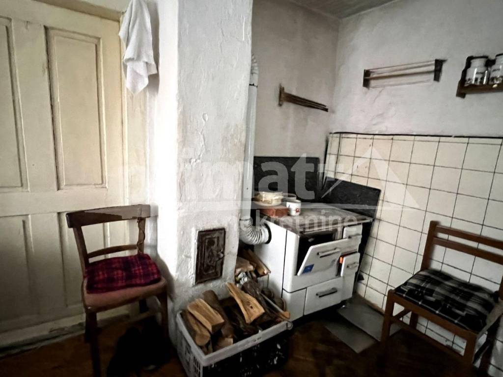 Drvena kuca, Prodaja, Plaski, Plaski