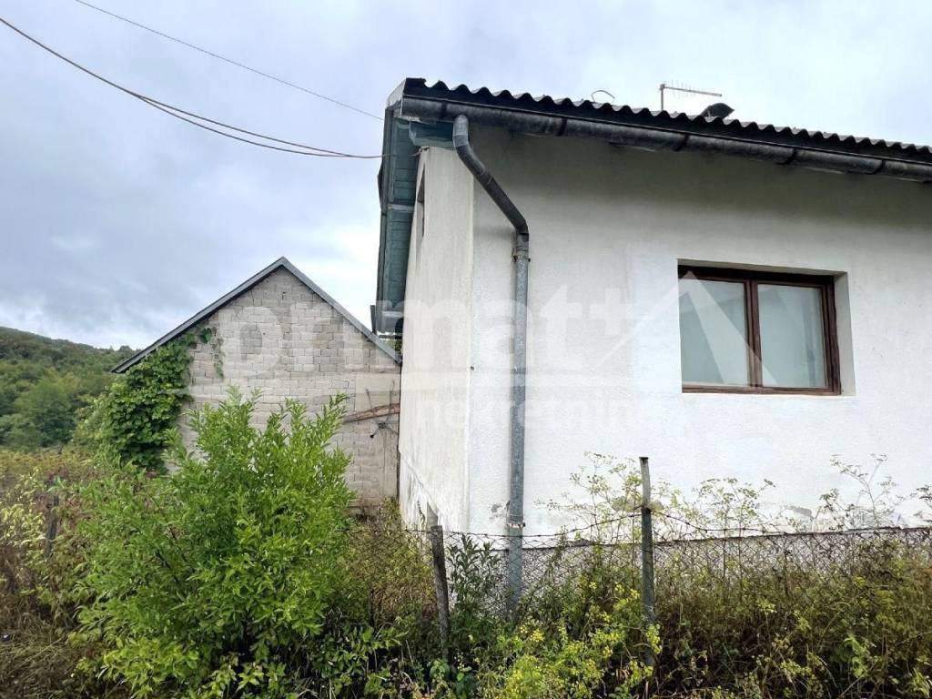 Kuca, Prodaja, Plaski, Plaski