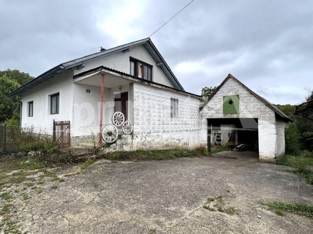 Kuca, Prodaja, Plaski, Plaski