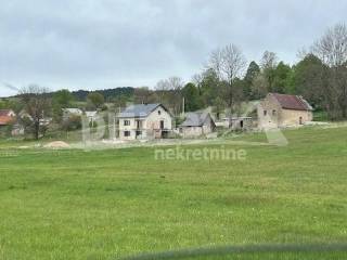 Kuca u izgradnji, Prodaja, Vrhovine, Vrhovine