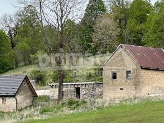 Kuca u izgradnji, Prodaja, Vrhovine, Vrhovine