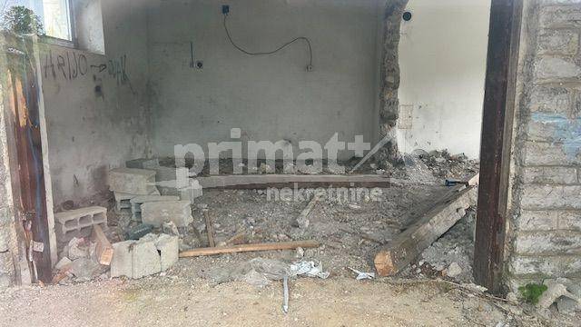 Kuca u izgradnji, Prodaja, Vrhovine, Vrhovine