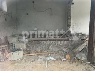 Kuca u izgradnji, Prodaja, Vrhovine, Vrhovine