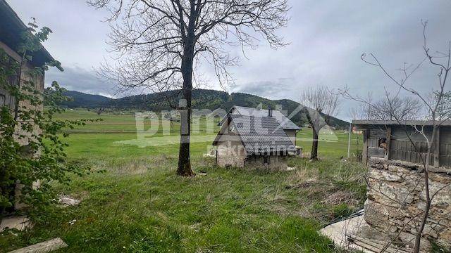 Kuca u izgradnji, Prodaja, Vrhovine, Vrhovine