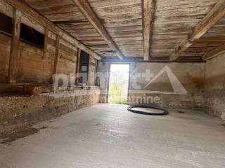 Kuca u izgradnji, Prodaja, Vrhovine, Vrhovine