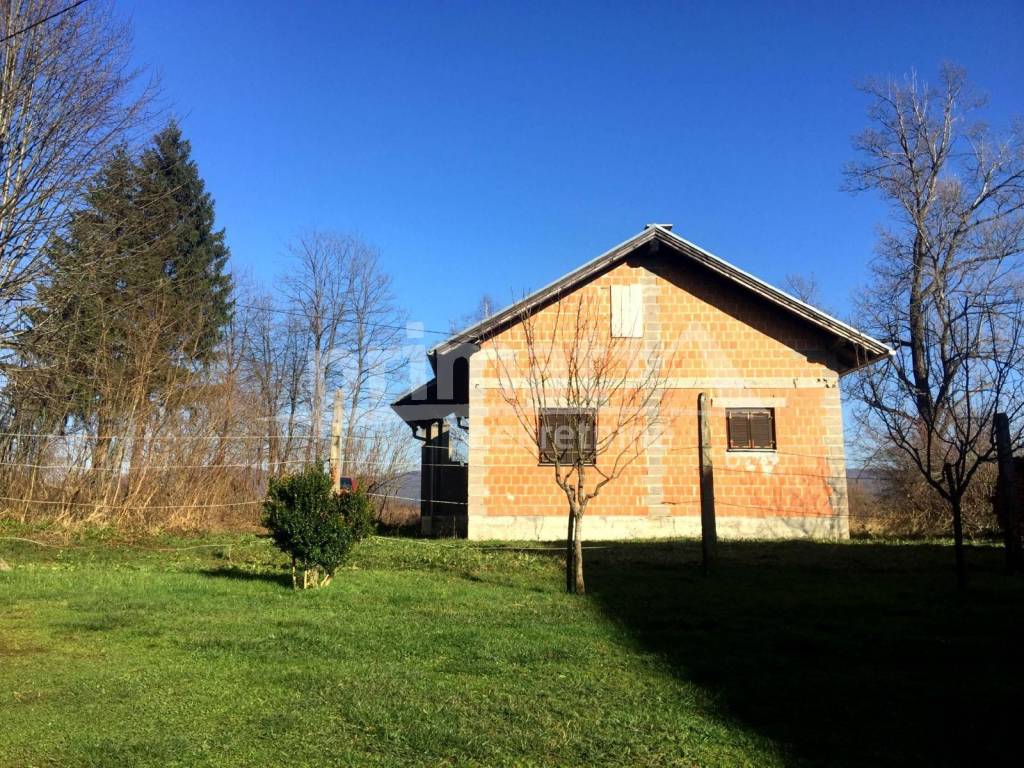 Kuca prizemnica, Prodaja, Plaski, Plaski