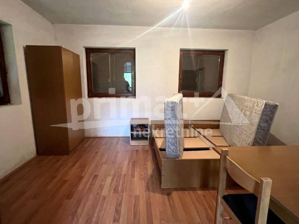 Kuca prizemnica, Prodaja, Plaski, Plaski