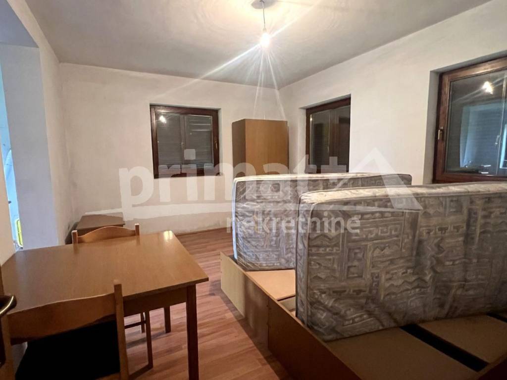 Kuca prizemnica, Prodaja, Plaski, Plaski