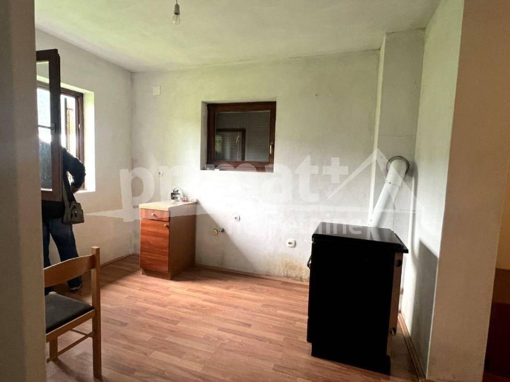 Kuca prizemnica, Prodaja, Plaski, Plaski