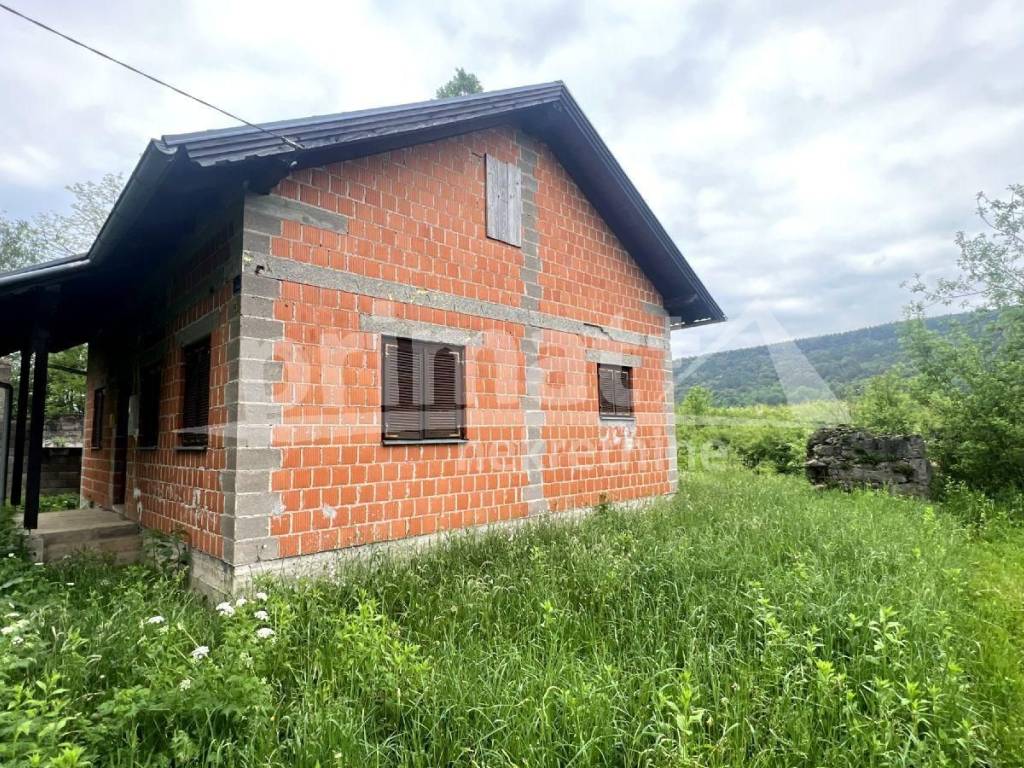 Kuca prizemnica, Prodaja, Plaski, Plaski