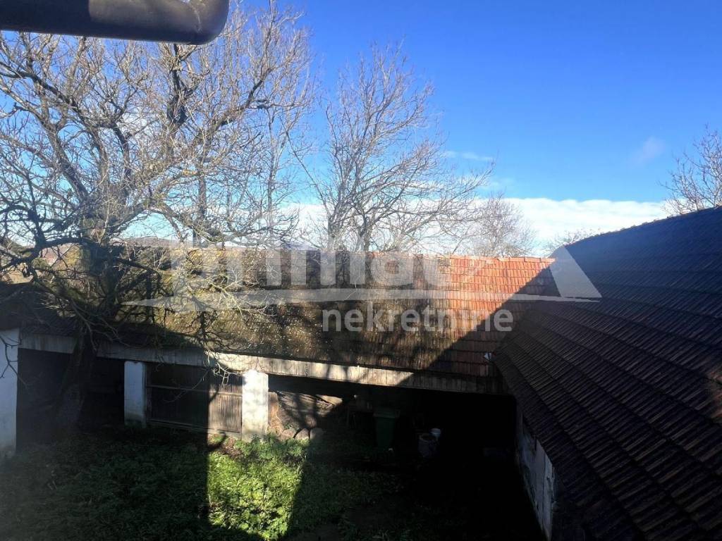 Kuca, Prodaja, Plaski, Lapat