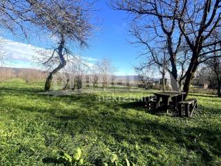 Kuca, Prodaja, Plaski, Lapat