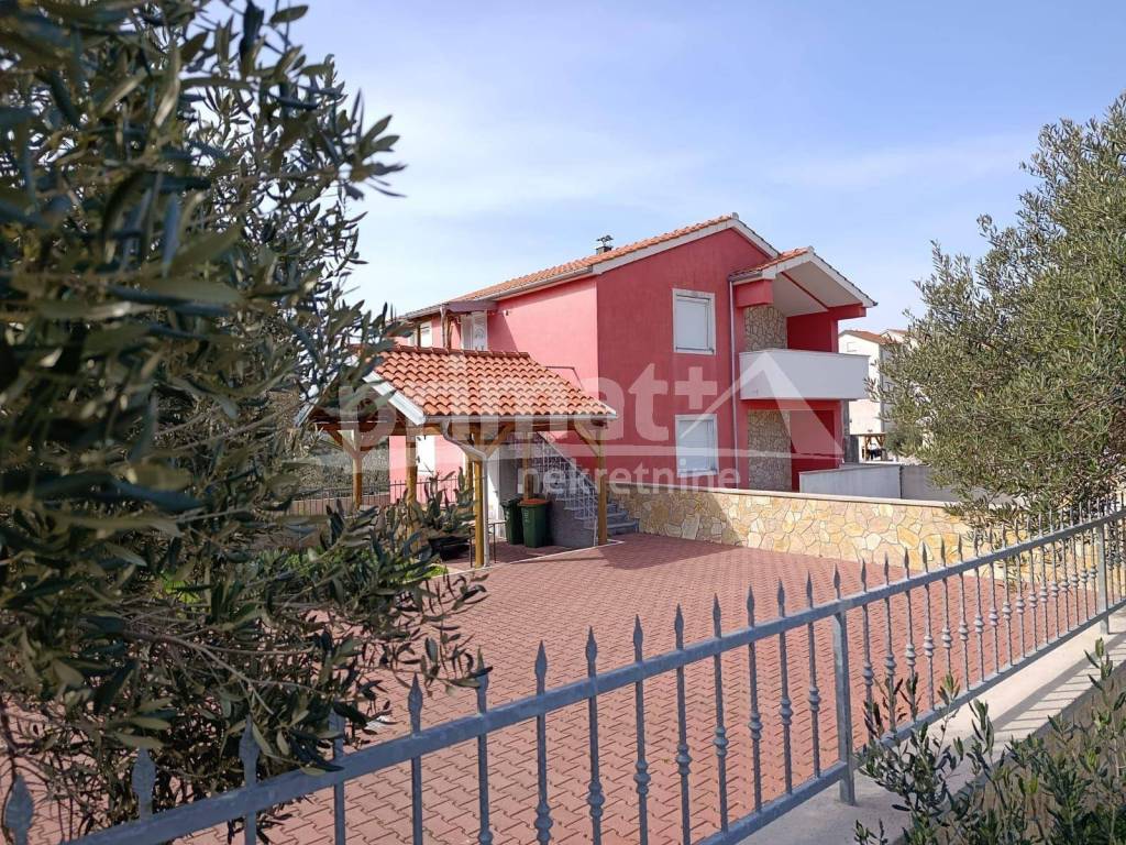 Apartman s okucnicom, Prodaja, Tisno, Tisno