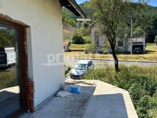 Kuca, Prodaja, Vrhovine, Vrhovine