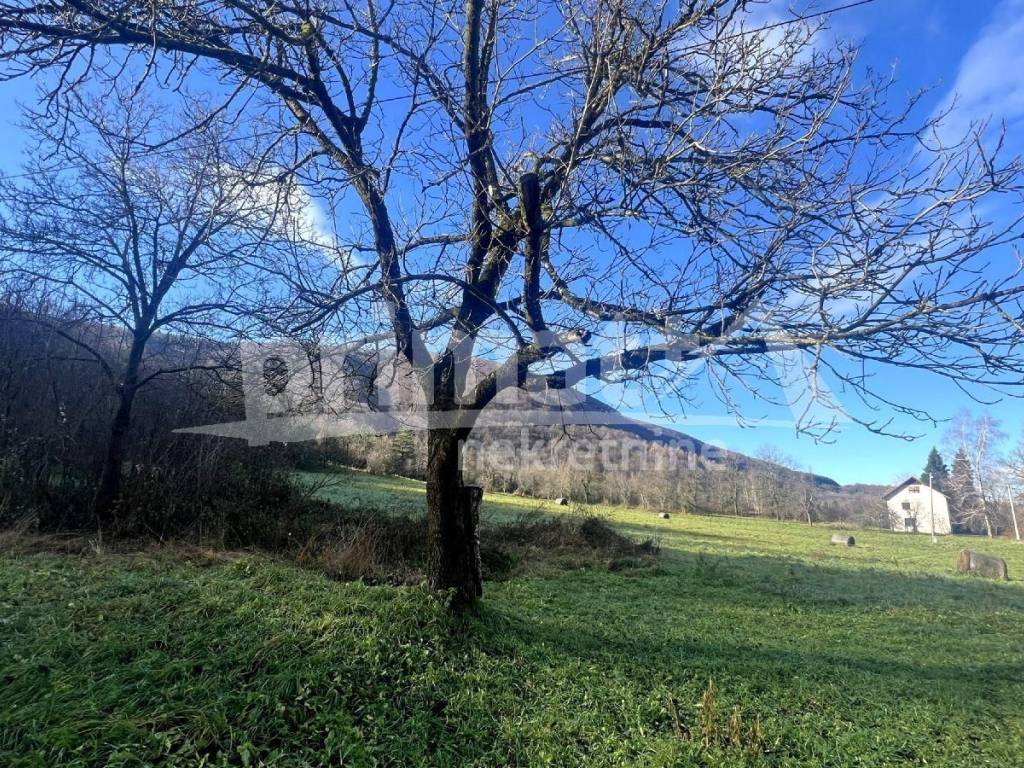 Gradjevinsko zemljiste, Prodaja, Plaski, Jezero I Dio