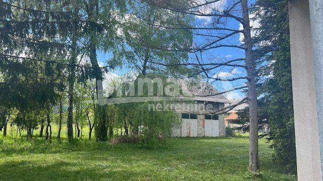 Stambeno poslovni objekt, Prodaja, Plaski, Plaski