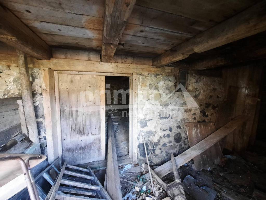 Rusevina, Prodaja, Ogulin, Desmerice